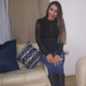 Meet your Posher, Valeria